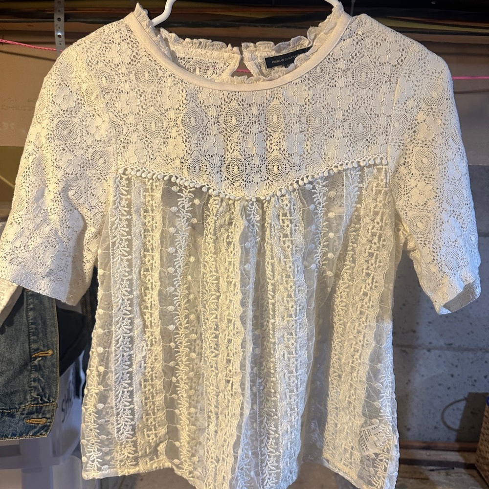 American eagle outfitters lace top. Sz S